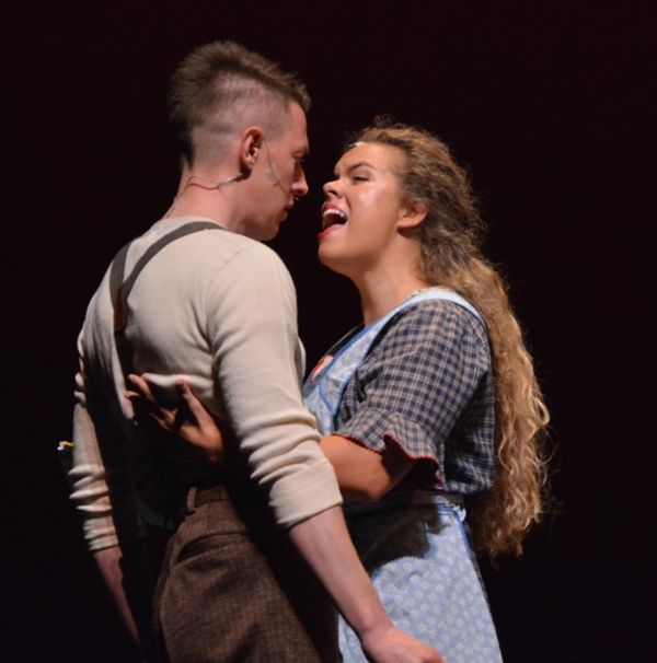 Brandon Michael Perkins and Alyssa M. Simmons Photo