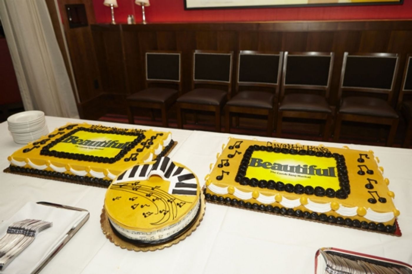 Photo Flash: First Look at Opening Night of BEAUTIFUL: THE CAROLE KING MUSICAL in Providence - Abby Mueller, Liam Tobin, Becky Gulsvig and More!  Image