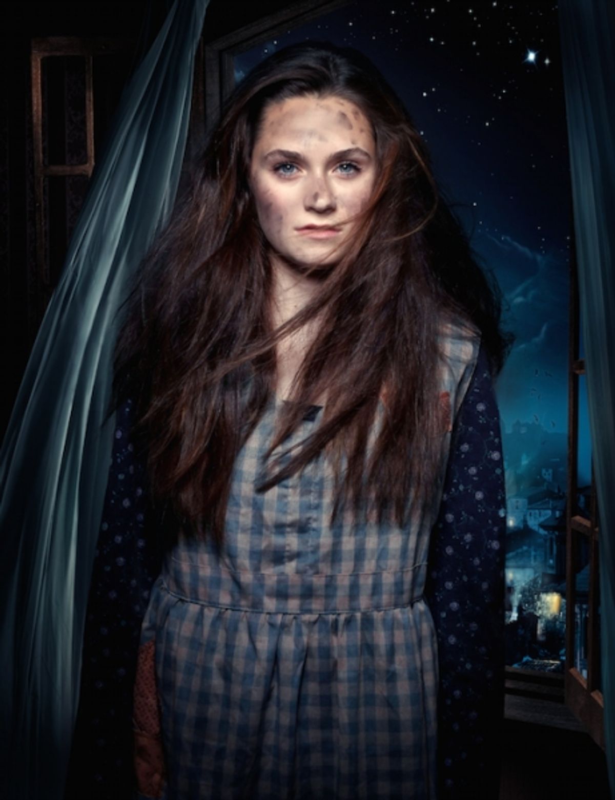 Emerson Steele as Sara at 