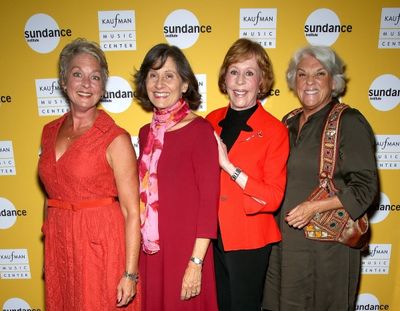 Michele Pawk, Lydia Kontos, Carol Burnett and Tyne Daly  Photo