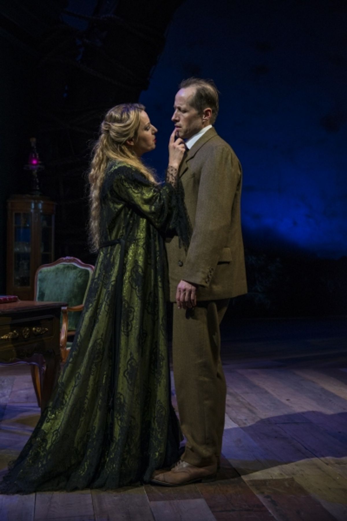  Kate Arrington (Cathy Trask) and Tim Hopper (Adam Trask) reunite at 