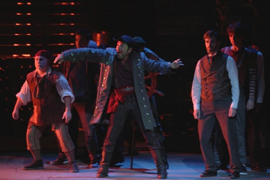 Photo Flash: First Look at Virginia Stage Company's PETER AND THE STARCATCHER Image