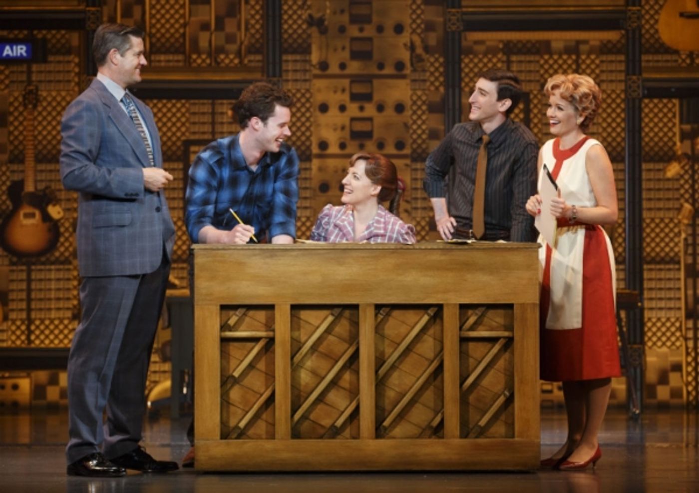 Photo Flash: First Look at Abby Mueller, Liam Tobin, Becky Gulsvig and More in BEAUTIFUL: THE CAROLE KING MUSICAL Tour  Image