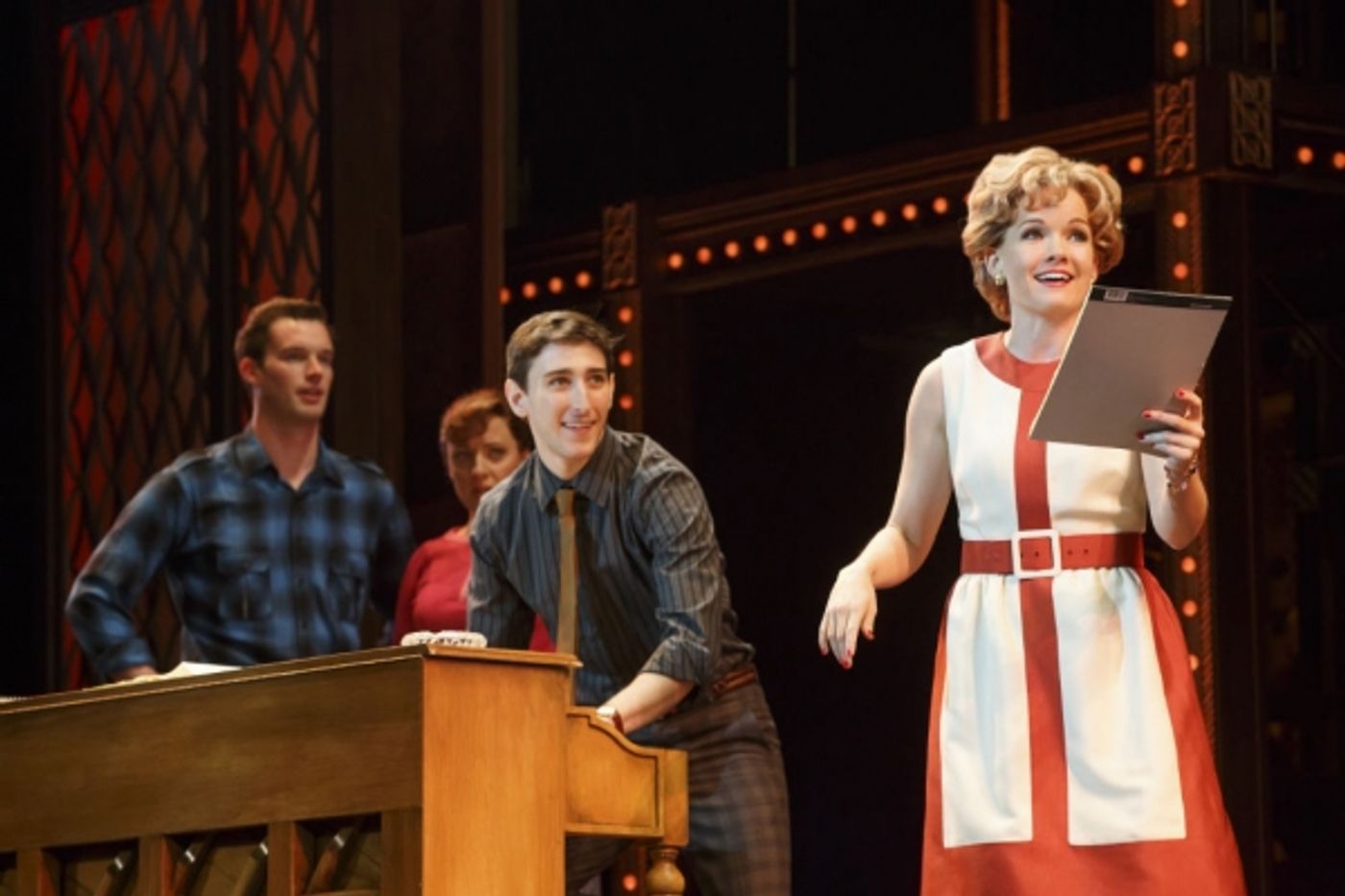Photo Flash: First Look at Abby Mueller, Liam Tobin, Becky Gulsvig and More in BEAUTIFUL: THE CAROLE KING MUSICAL Tour  Image