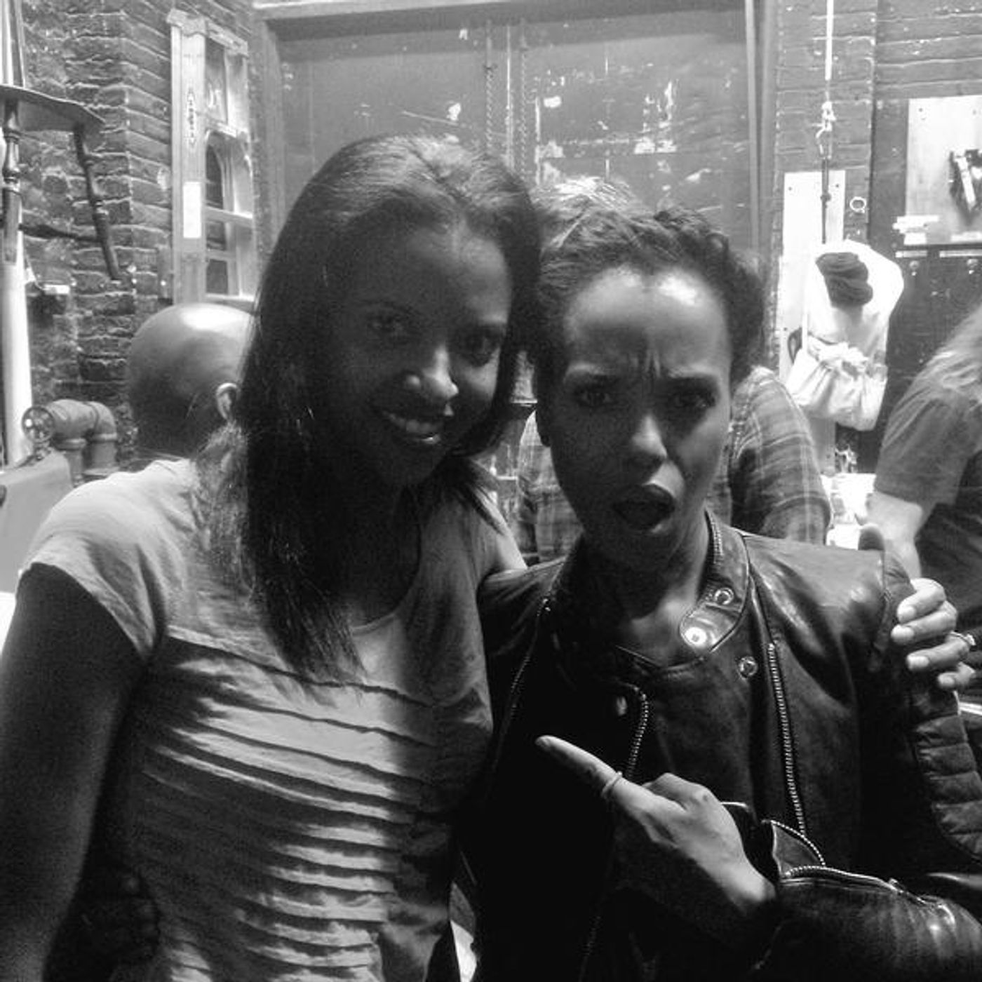 Photo Flash: IN THE HEIGHTS Reunion! Kerry Washington Visits Lin-Manuel Miranda at HAMILTON  Image