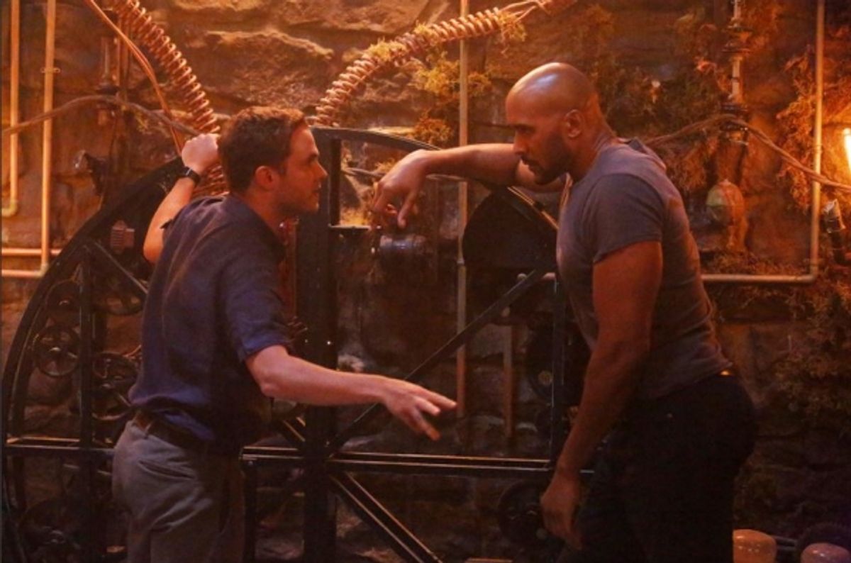 Iain De Caestecker, Henry Simmons at 