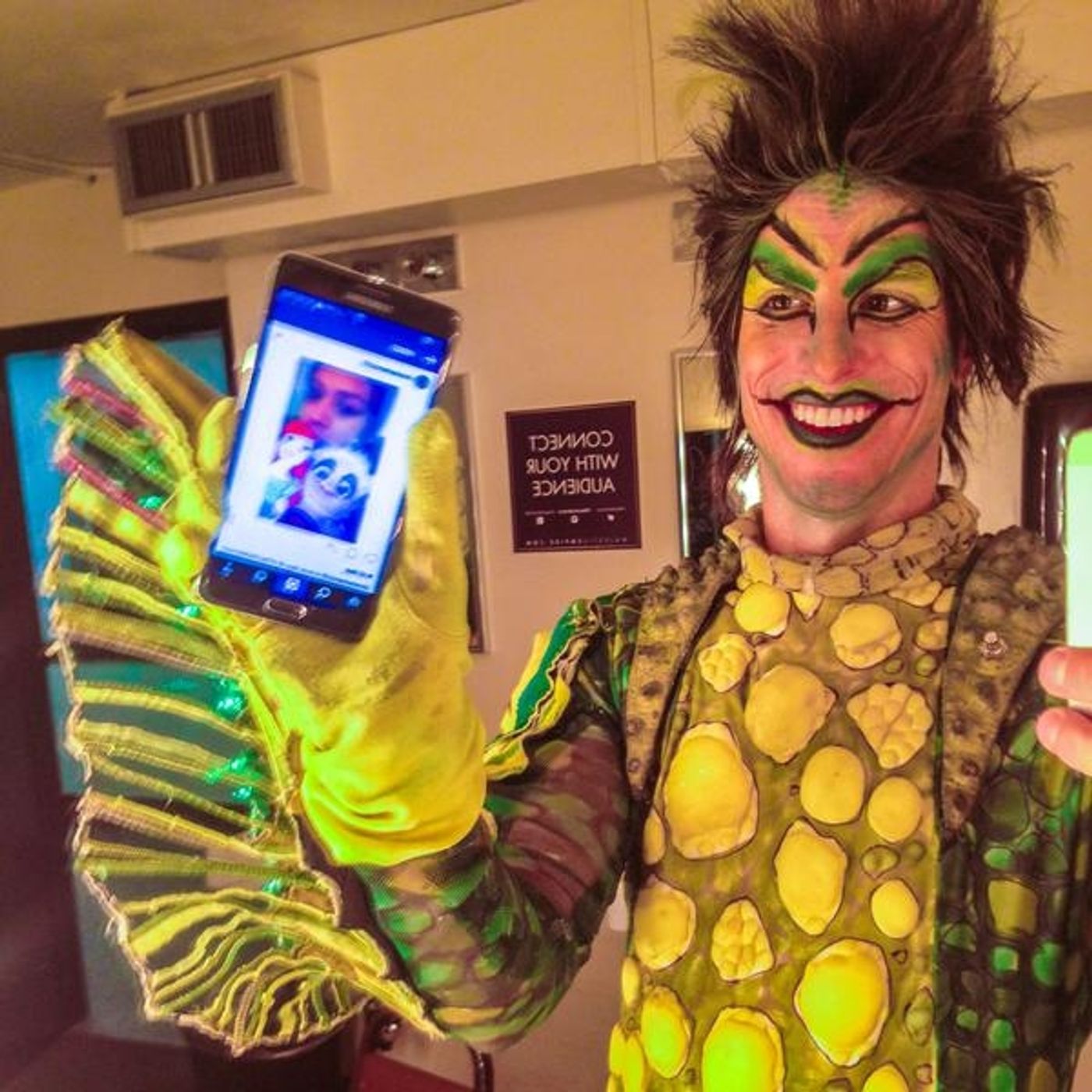 Photo Flash: Saturday Intermission Pics 9/27, Part 2 - THE KING AND I, PIPPIN Tour, Plus Regional Productions of SOUTH PACIFIC, BARNUM, and More  Image