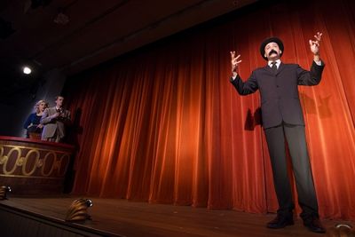 Ginny Wehrmeister as Pamela, Justin DuPuis as Richard Hannay, and Miyaka Cochrane as  Photo