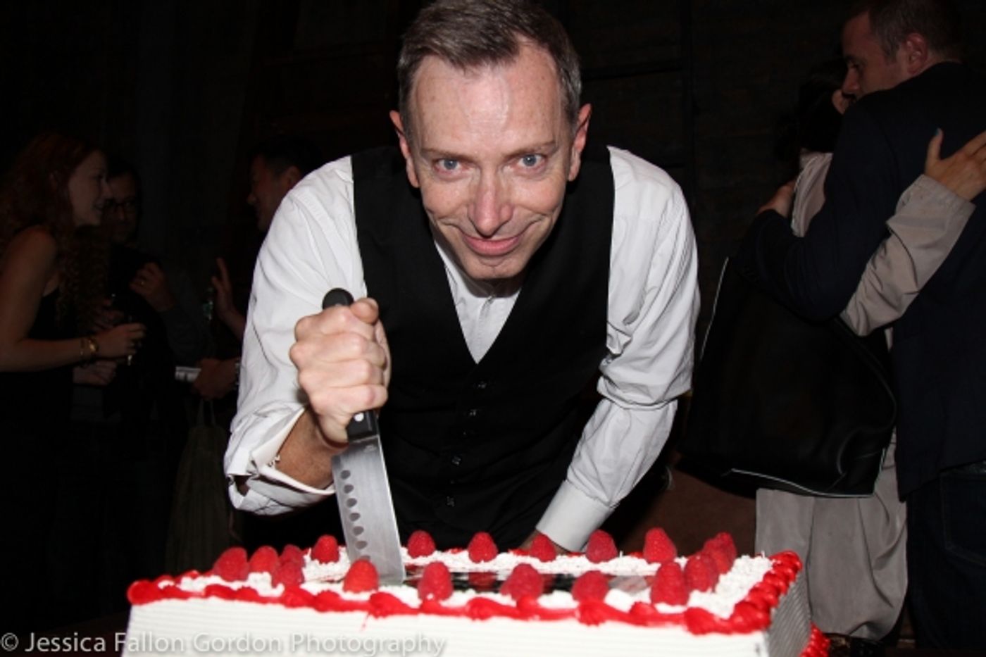 Photo Coverage: Arnie Burton Takes 1000th and Final Bow in 39 STEPS  Image