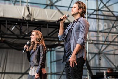 Laura Osnes and Aaron Tveit Photo