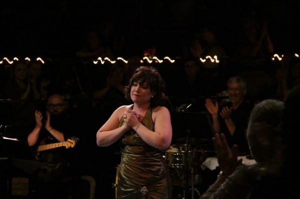 Nicole Hackmann sings for Carol Irvin Photo