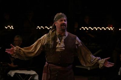 David Arnold salutes Honoree Wesley Paine Photo