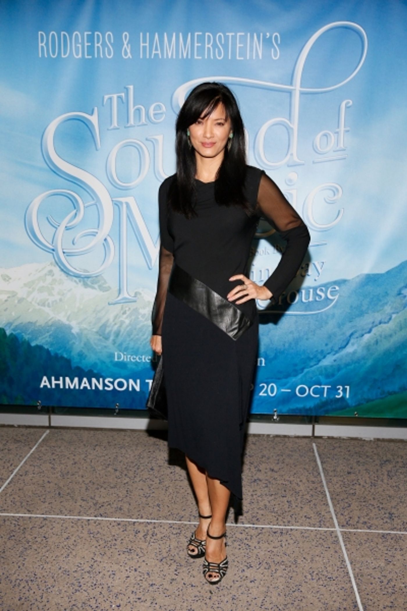 Photo Flash: THE SOUND OF MUSIC National Tour Celebrates Opening Night in Los Angeles; Curtain Call!  Image