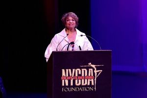 Debbie Allen Photo
