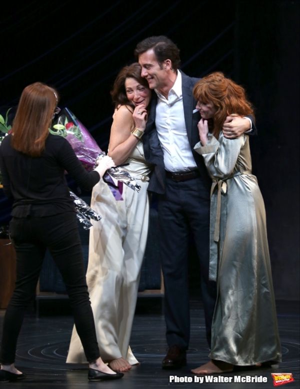 Eve Best, Clive Owen and Kelly Reilly  Photo