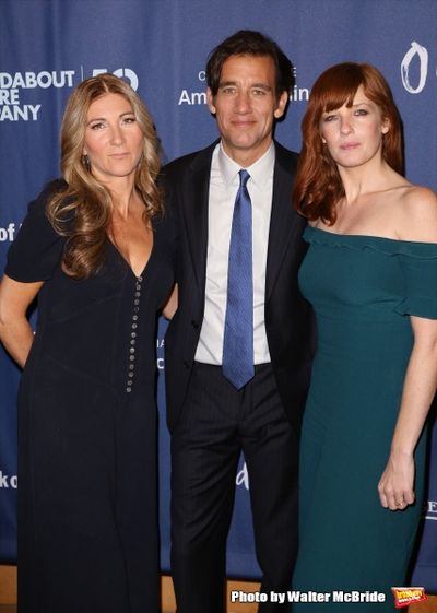 Eve Best, Clive Owen and Kelly Reilly  Photo