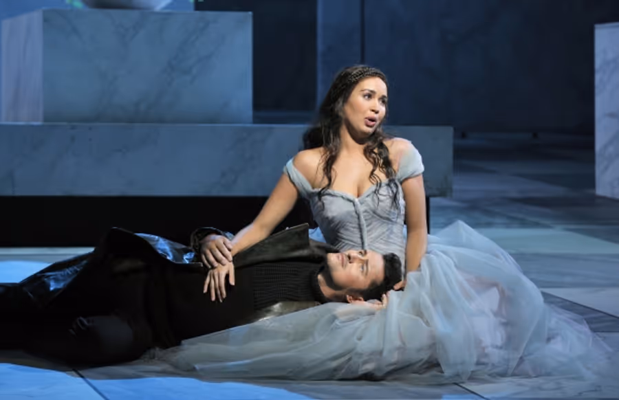 Photo Flash: First Look at Nadine Sierra, Nicolas Testé & More in SF Opera's LUCIA DI LAMMERMOOR Image