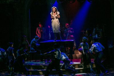 Laura Osnes Photo
