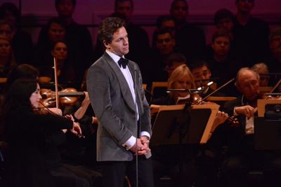 Julian Ovenden Photo