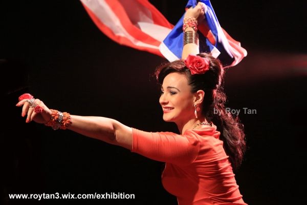 Victoria Hamilton-Barritt Photo