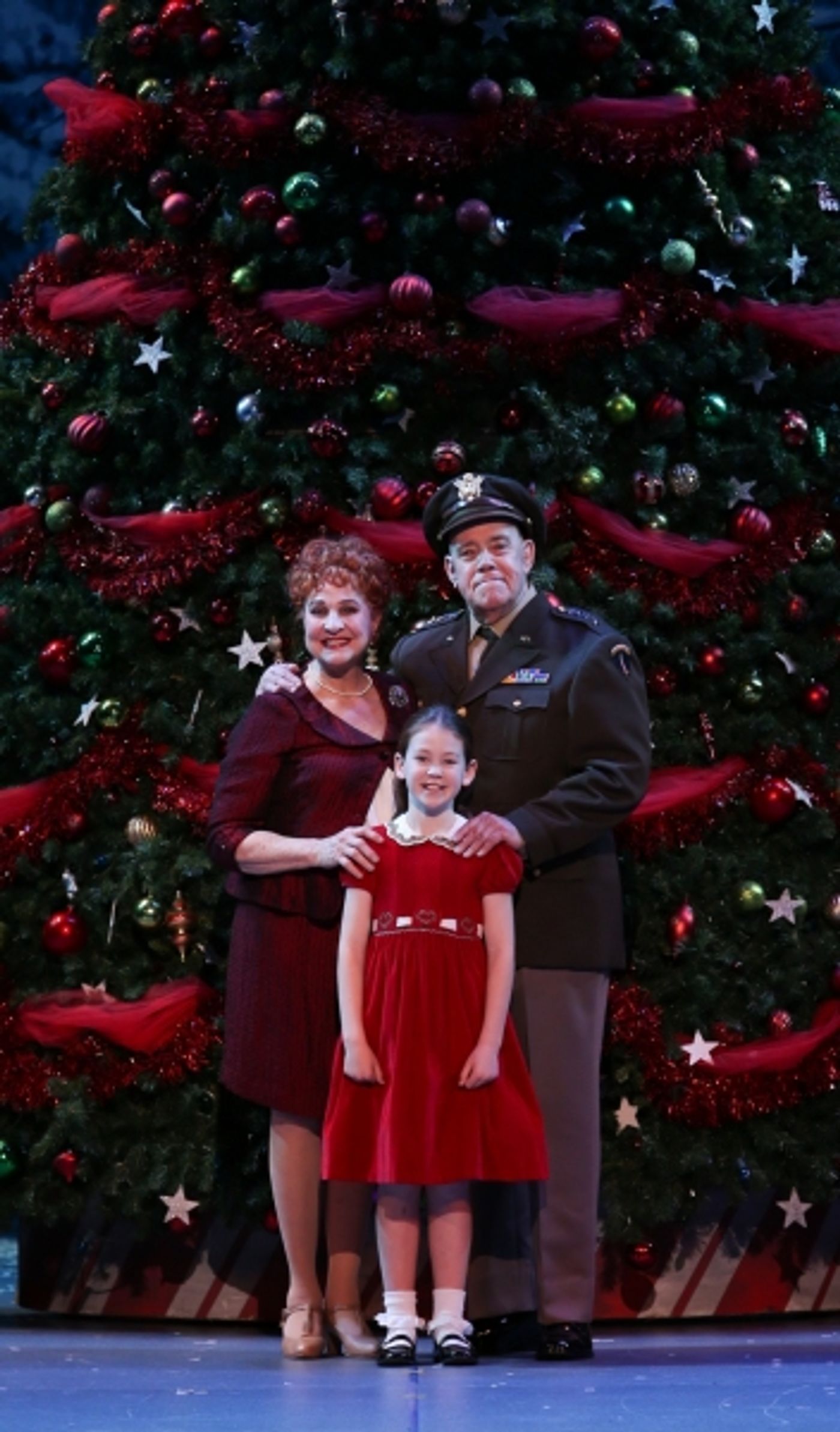 Photo Flash: First Look at New National Tour of Irving Berlin's WHITE CHRISTMAS  Image