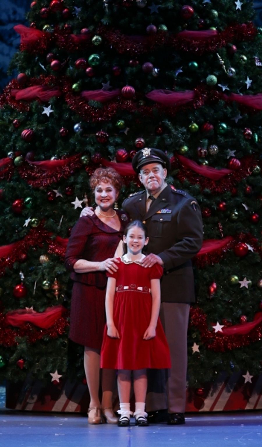 Photo Flash: First Look at New National Tour of Irving Berlin's WHITE CHRISTMAS Image