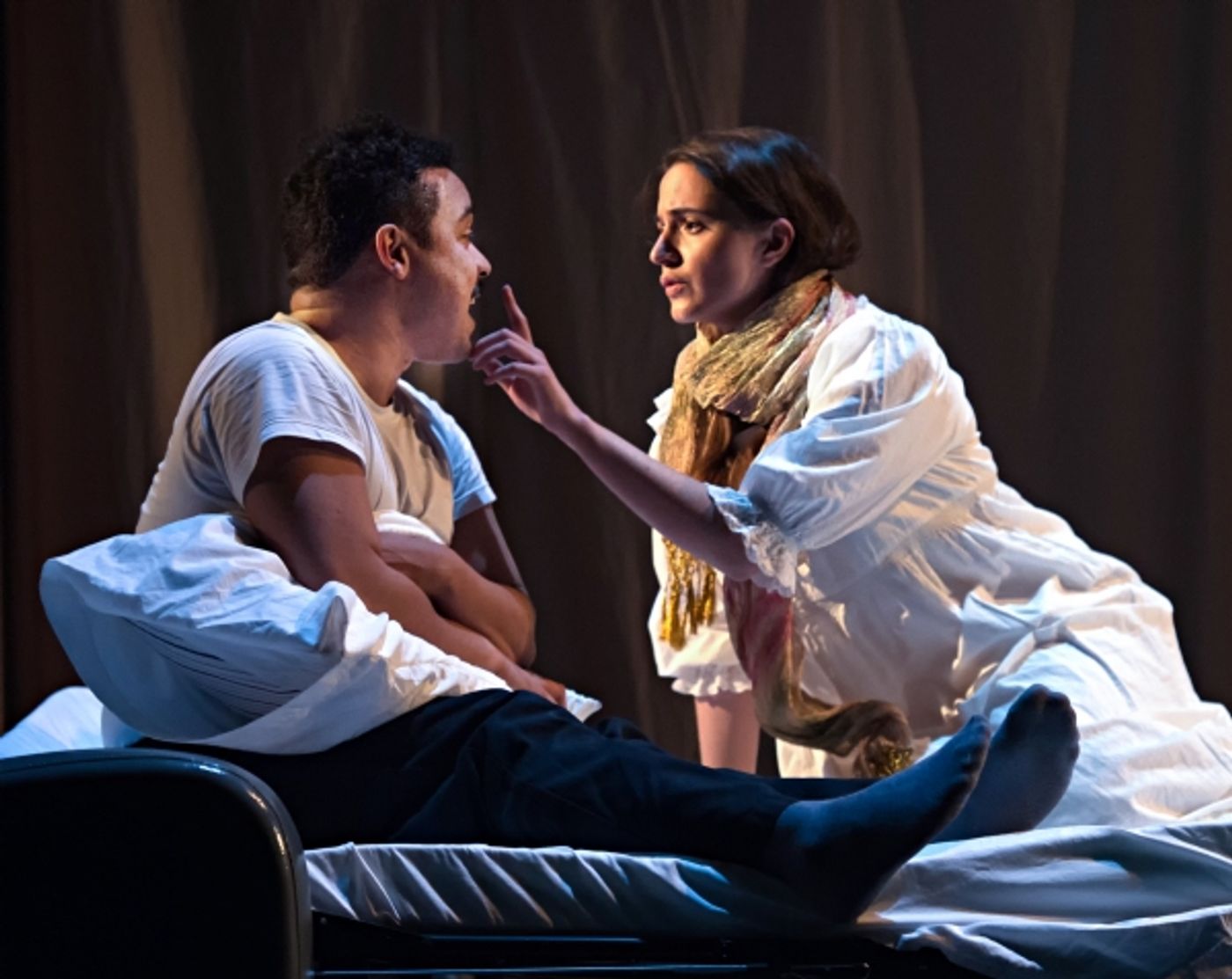 Photo Flash: First Look at THE GLASS MENAGERIE at the Nuffield  Image