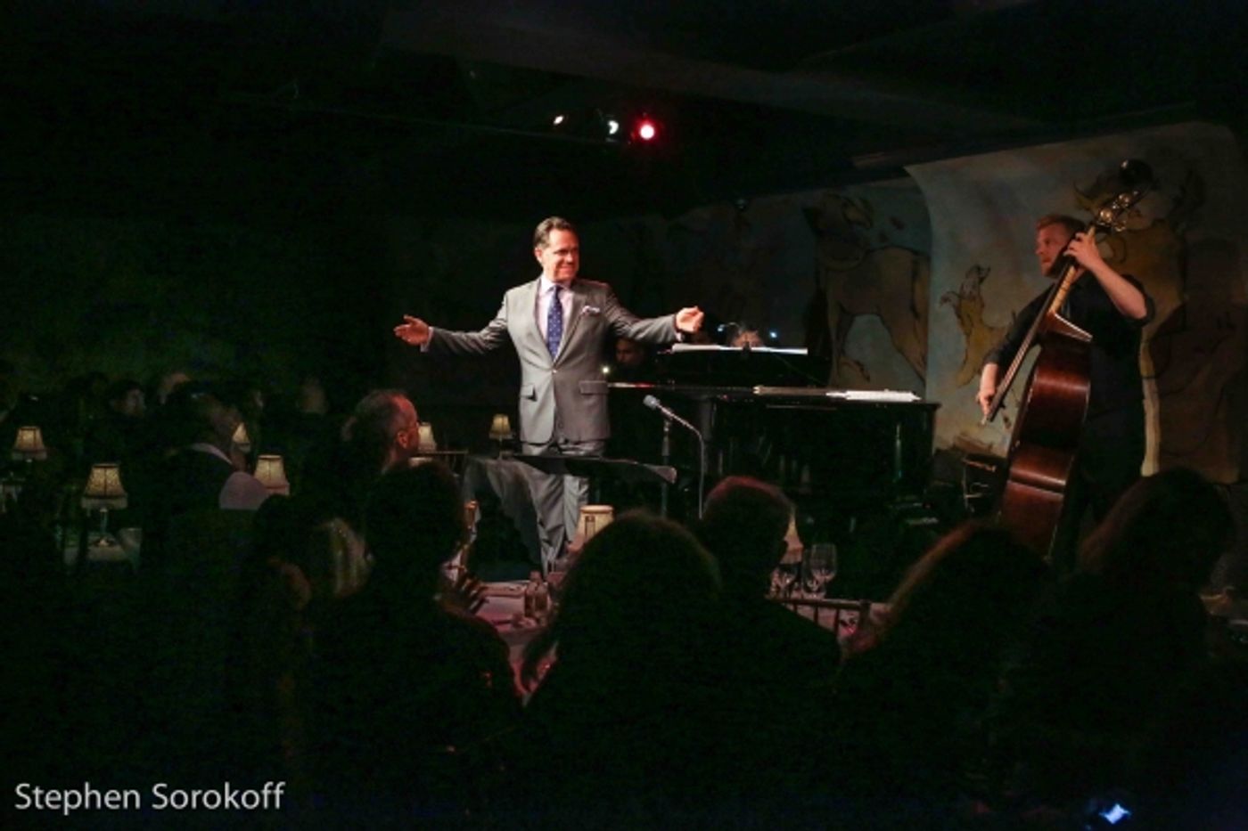 Photo Coverage: Kurt Elling Makes Cafe Carlyle Debut with ELLING SWINGS SINATRA  Image