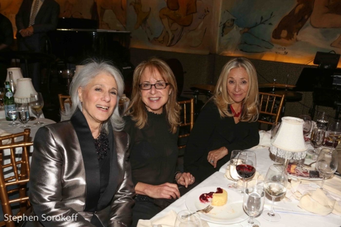 Photo Coverage: Kurt Elling Makes Cafe Carlyle Debut with ELLING SWINGS SINATRA  Image