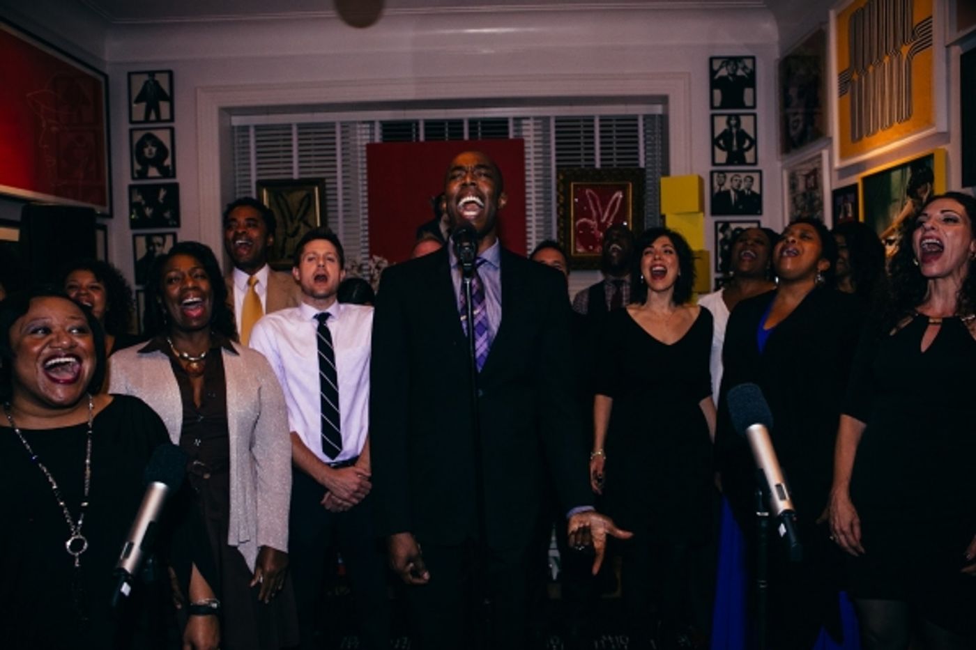 BWW Exclusive: Parlor Night Strikes Again with Michael McElroy, Broadway Inspirational Voices and Broadway's Finest! BWW Exclusive: Parlor Night Strikes Again with Michael McElroy, Broadway Inspirational Voices and Broadway's Finest! Image