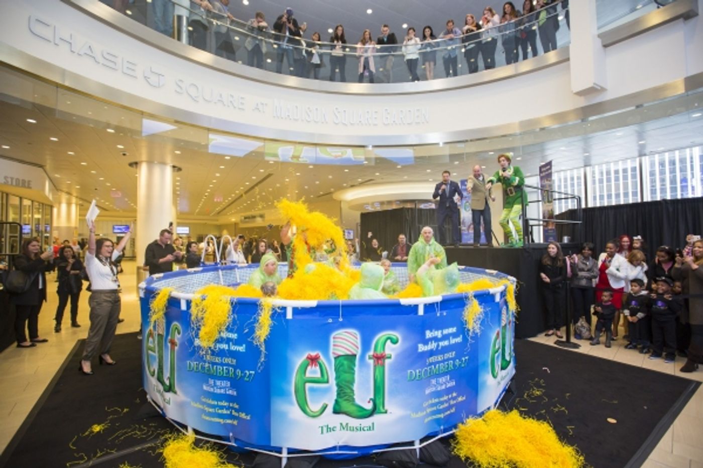 Photo Flash: ELF THE MUSICAL Hosts 'Snow Globe Challenge' at Madison Square Garden  Image