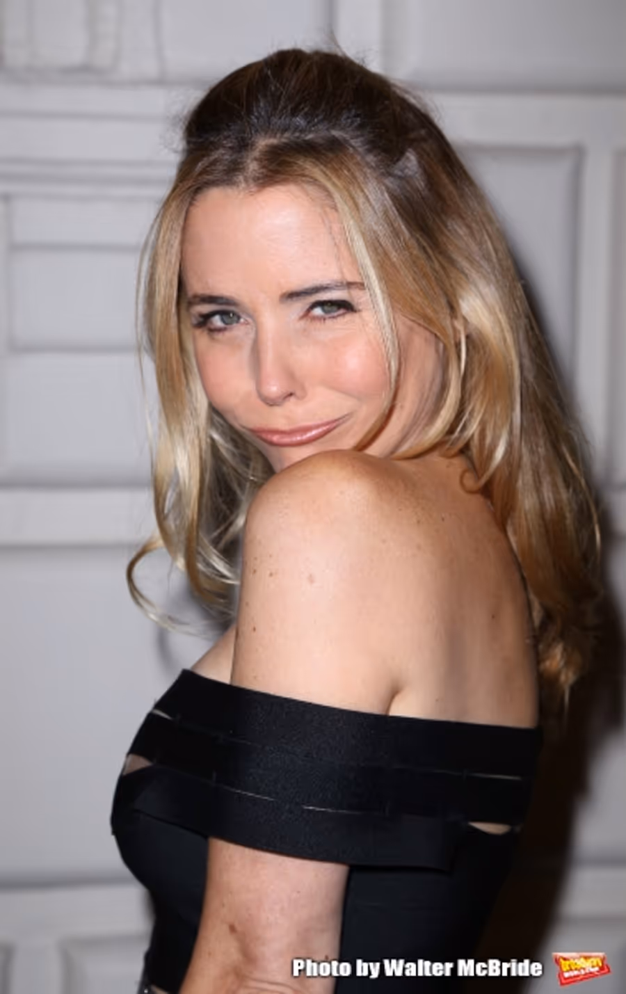 Photo Coverage: On the Red Carpet for Opening Night of THE GIN GAME Image