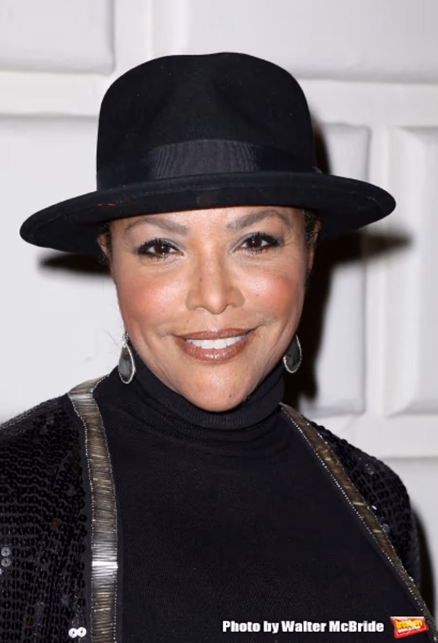 Photo Coverage: On the Red Carpet for Opening Night of THE GIN GAME Image