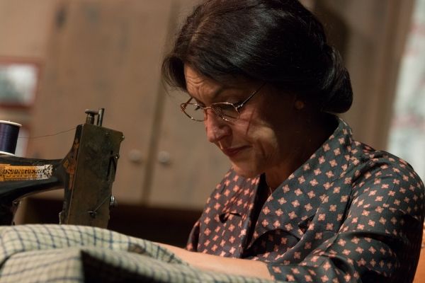 Photos: First look at Gallery Players' BRIGHTON BEACH MEMOIRS — photo 1 of 27