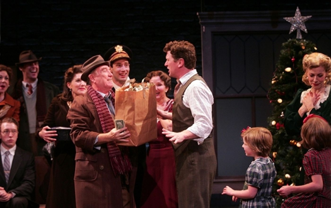 Photo Flash: First Look at Duke Lafoon, Ed Dixon, Josh Franklin, Kirsten Scott and More in Goodspeed's IT'S A WONDERFUL LIFE  Image