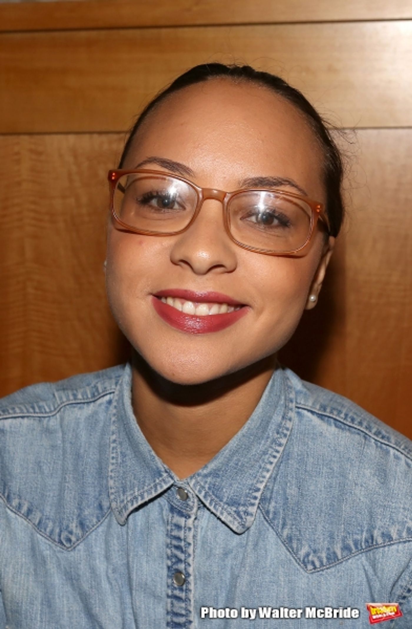 Photo Coverage: Lin-Manuel Miranda, Jonathan Groff, and HAMILTON Cast Sign CDs at Barnes and Noble  Image