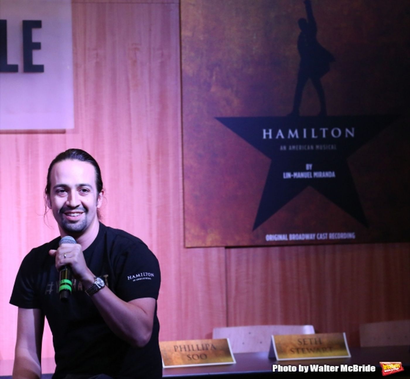 Photo Coverage: Lin-Manuel Tells All About HAMILTON at Barnes & Noble Album Release Q&A  Image