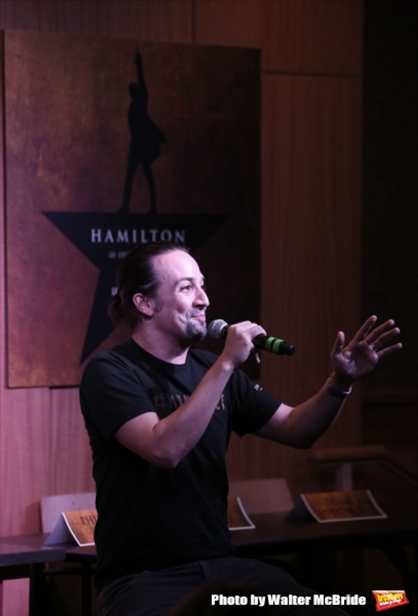 Photo Coverage: Lin-Manuel Tells All About HAMILTON at Barnes & Noble Album Release Q&A  Image