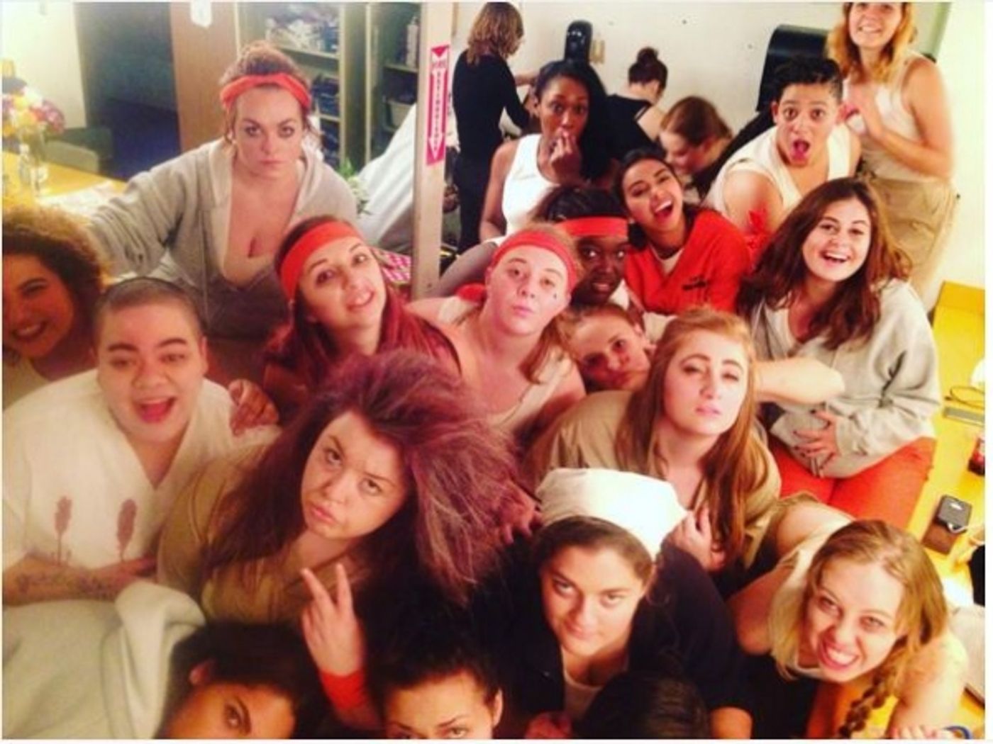 Photo Flash: Saturday Intermission Pics, 10/17 Part 2- Laura Osnes and THE BANDSTAND Cast Takes 'Sexy Intermission Pic,' and More!  Image