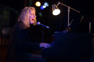 David Bryan @ BroadwayWorld David Bryan Photo