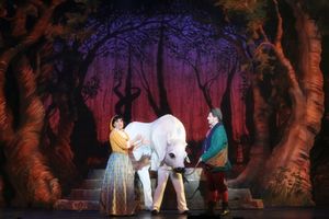 Laurel Harris, Lauren Satterwhite, Emily Thomas  Photo