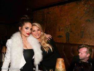 Alexa Ray Joel & Christie Brinkley Photo