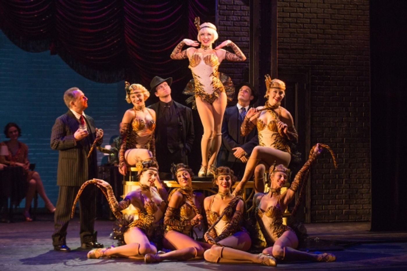 Photo Flash: First Look at Michael Williams, Emma Stratton & More in BULLETS OVER BROADWAY National Tour  Image