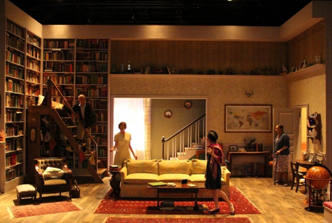 Photo Flash: First Look at Off-Broadway's THE HUMMINGBIRD'S TOUR Photo Flash: First Look at Off-Broadway's THE HUMMINGBIRD'S TOUR Image