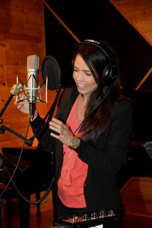 Arielle Jacobs @ BroadwayWorld Arielle Jacobs Photo