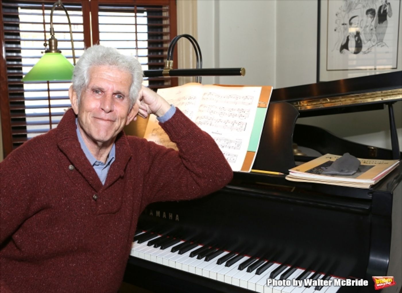 Photo Coverage: Tony Roberts Takes Home New Memoir DO YOU KNOW ME?  Image