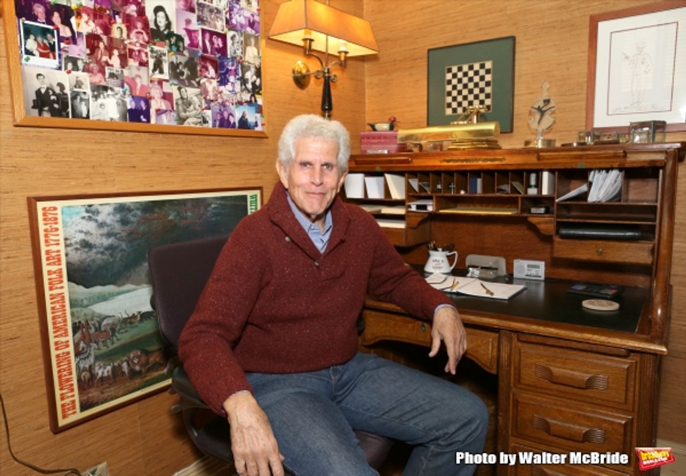 Photo Coverage: Tony Roberts Takes Home New Memoir DO YOU KNOW ME?  Image