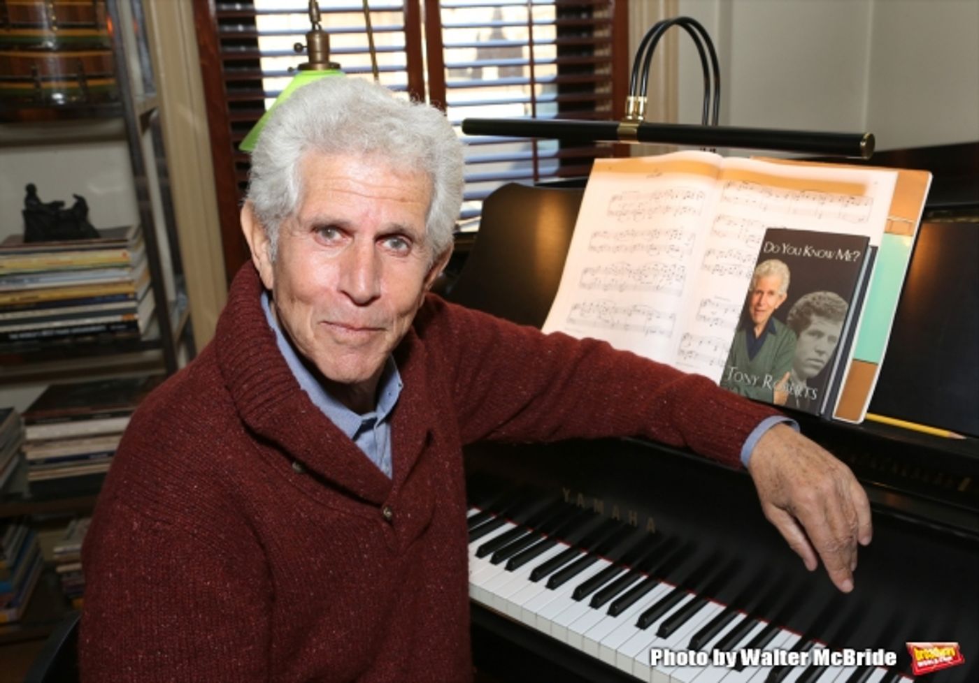 Photo Coverage: Tony Roberts Takes Home New Memoir DO YOU KNOW ME?  Image