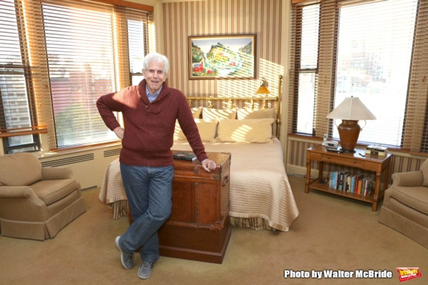 Photo Coverage: Tony Roberts Takes Home New Memoir DO YOU KNOW ME?  Image