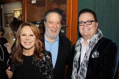 Marlo Thomas, Julian Schlossberg and David Saint Photo
